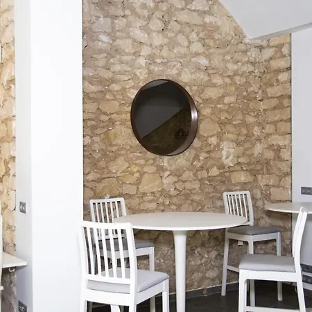 Marevita Hostel-quiet & Super Hygienic With Privacy Beds-ideal For Winter * Αλικάντε