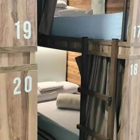 Hostel Marevita Hostel-quiet & Super Hygienic With Privacy Beds-ideal For Winter *