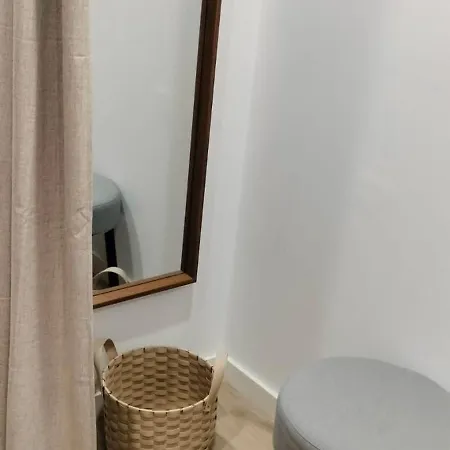 Marevita Hostel-quiet & Super Hygienic With Privacy Beds-ideal For Winter * Αλικάντε