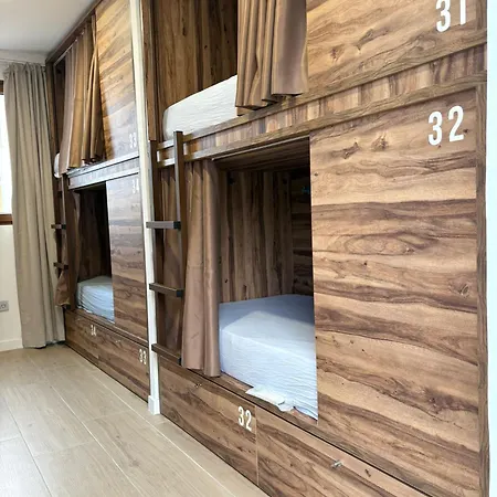 Hostel Marevita Hostel-quiet & Super Hygienic With Privacy Beds-ideal For Winter Αλικάντε