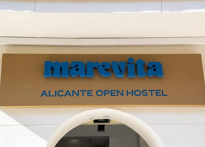Marevita Hostel-quiet & Super Hygienic With Privacy Beds-ideal For Winter Vandrarhem Alicante