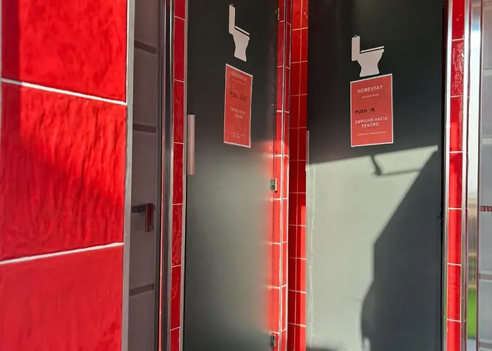 Marevita Hostel-quiet & Super Hygienic With Privacy Beds-ideal For Winter Vandrarhem *