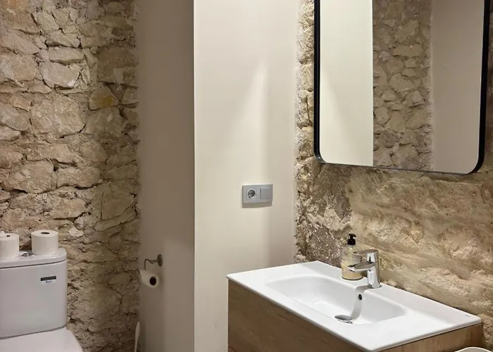 Vandrarhem Marevita Hostel-quiet & Super Hygienic With Privacy Beds-ideal For Winter Alicante