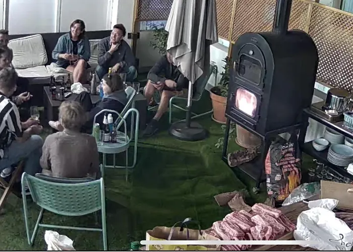 Marevita Hostel-quiet & Super Hygienic With Privacy Beds-ideal For Winter Vandrarhem Alicante