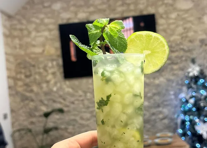 Marevita Hostel-quiet & Super Hygienic With Privacy Beds-ideal For Winter *